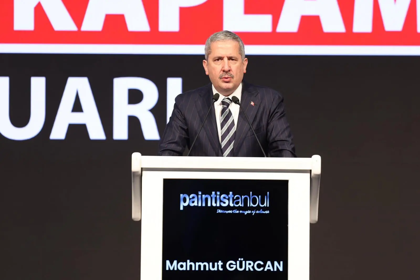 Ticaret Bakanı Yardımcısı, Paintistanbul Fuarı'na katıldı