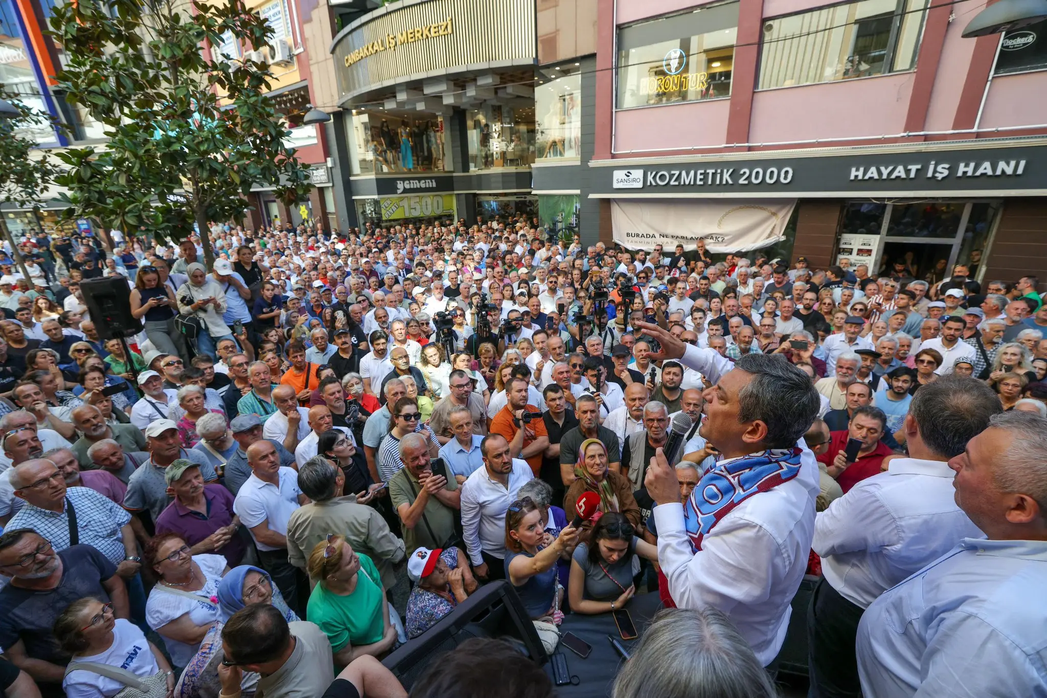Yeni Parti, Türkiye'nin Sorunlarını Çözmek İçin Kuruldu