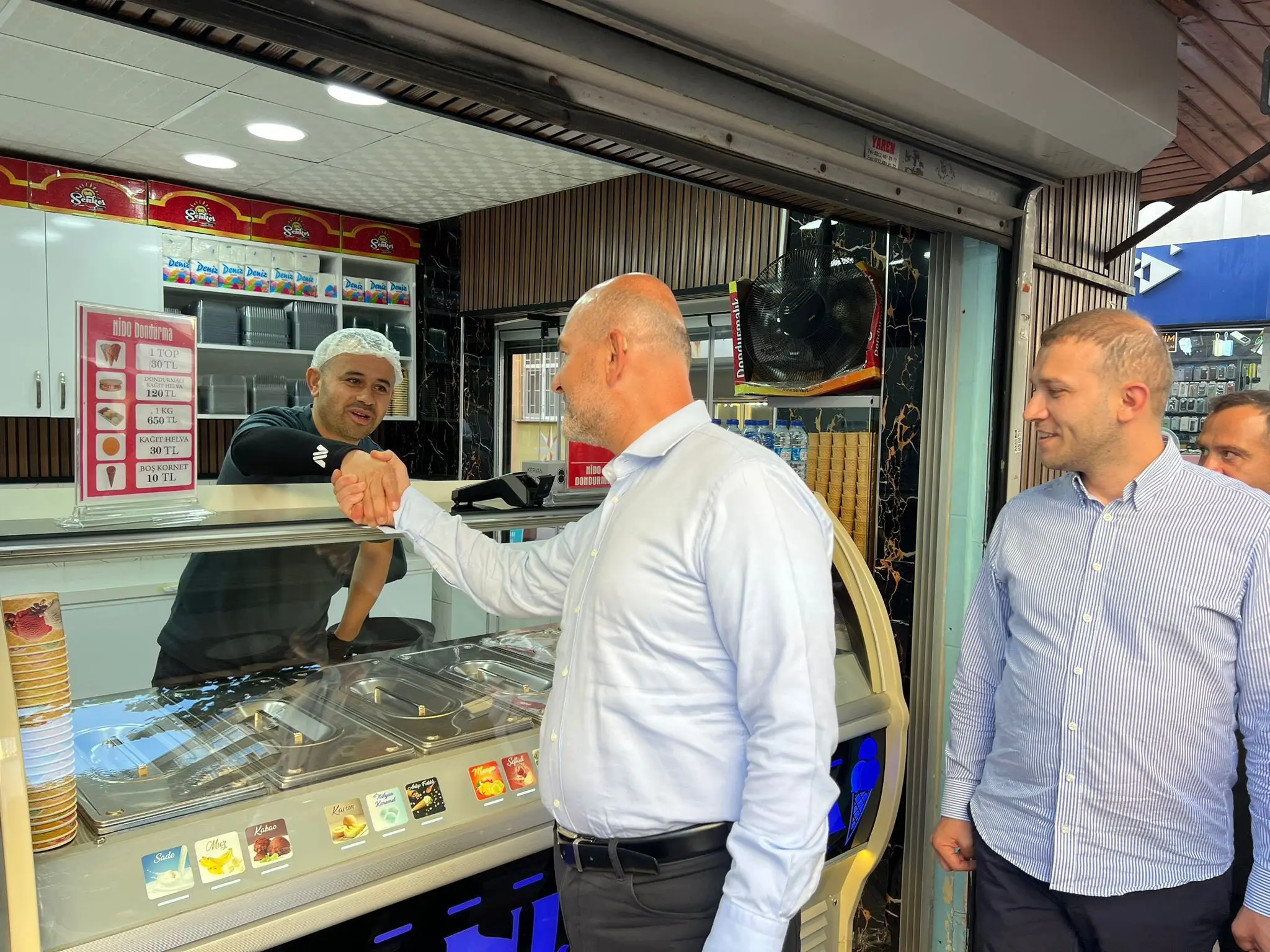 Beyoğlu'nda Esnaf Ziyareti Gerçekleşti
