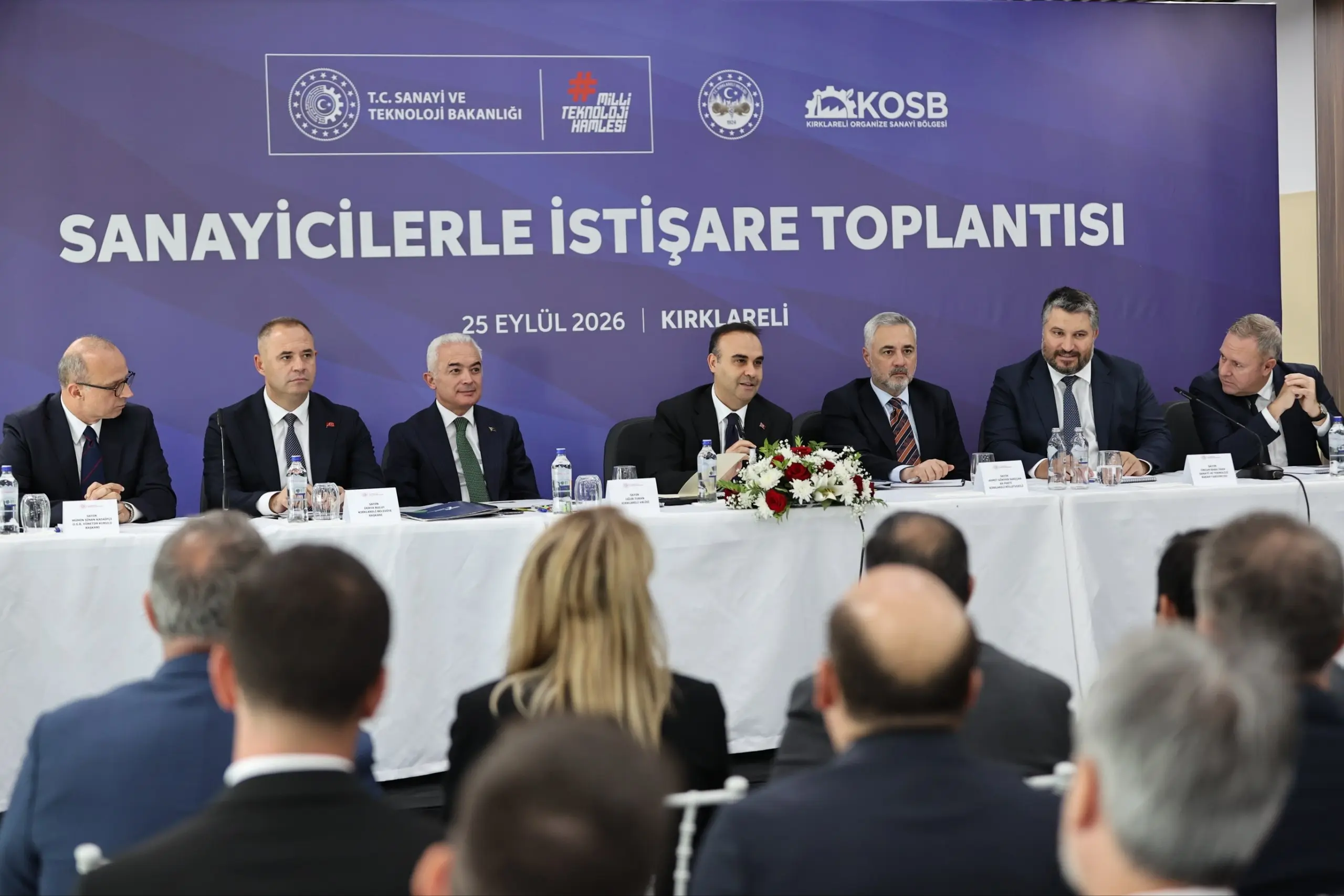 Bakan Kacır, Kırklareli'nde sanayicilerle buluştu