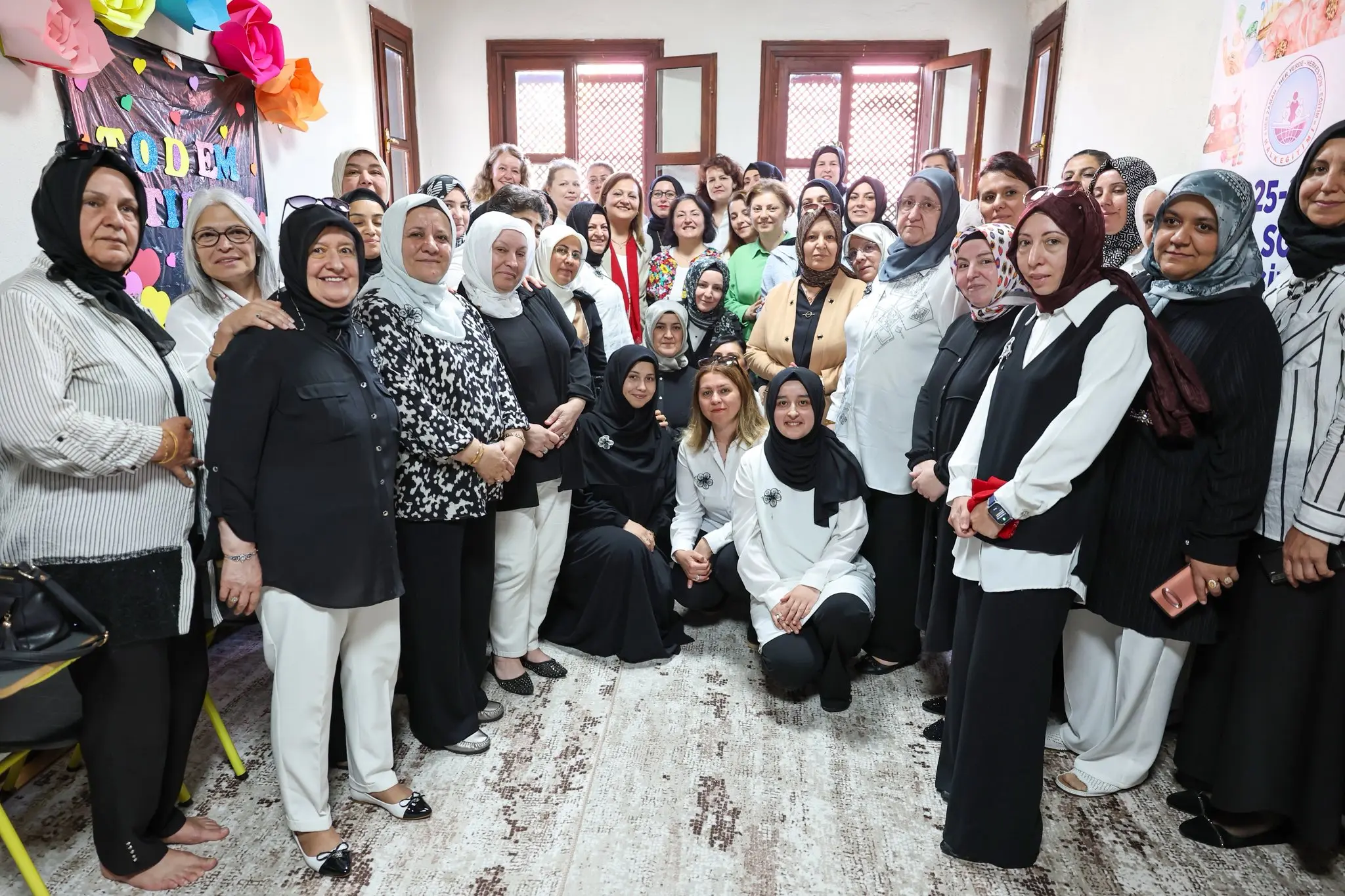 Deri ve El Sanatları Sergisi açılışı gerçekleşti