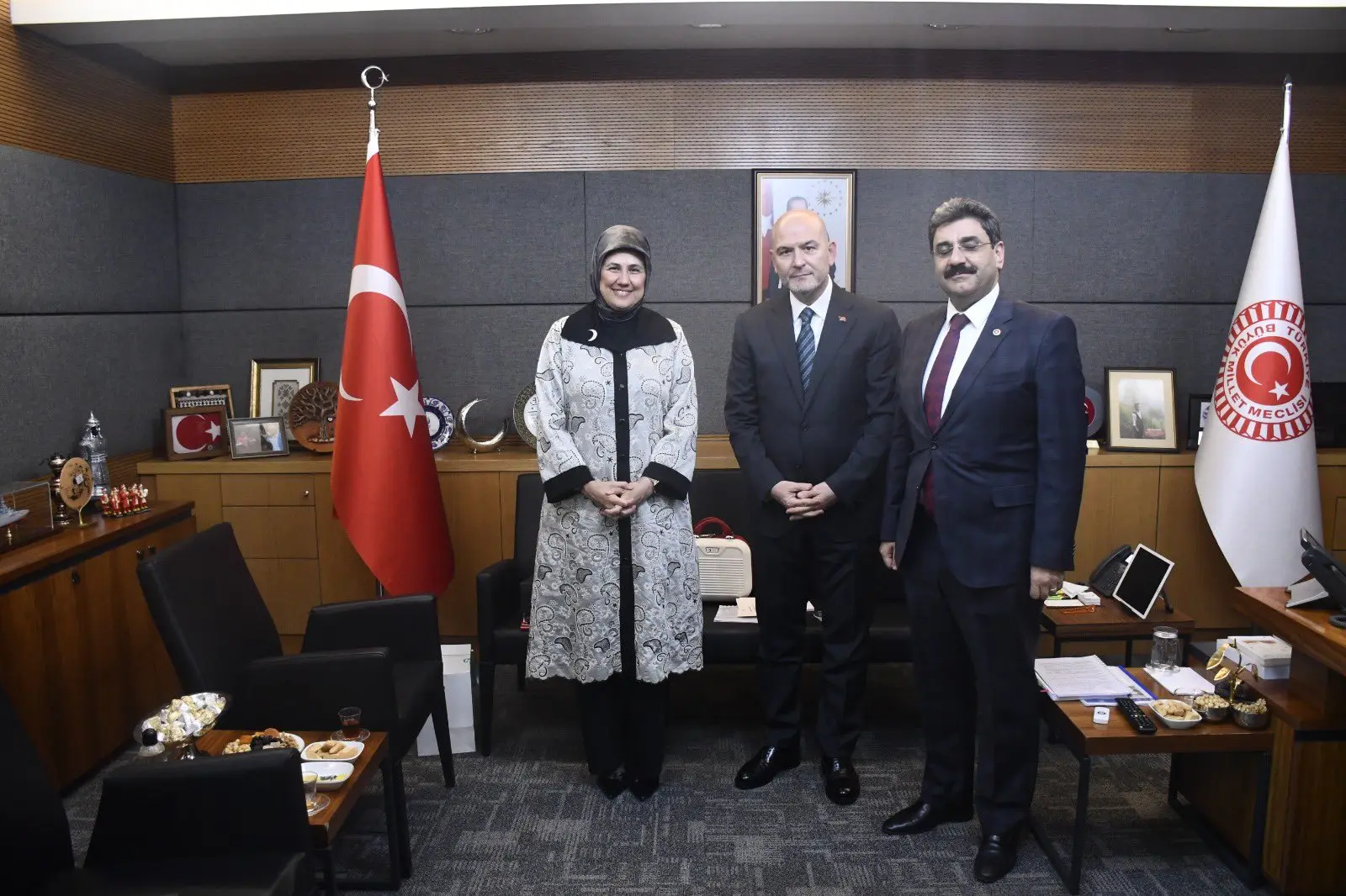 Kızılay Başkanı Yılmaz Sivas Milletvekili Aksu'yu ağırladı