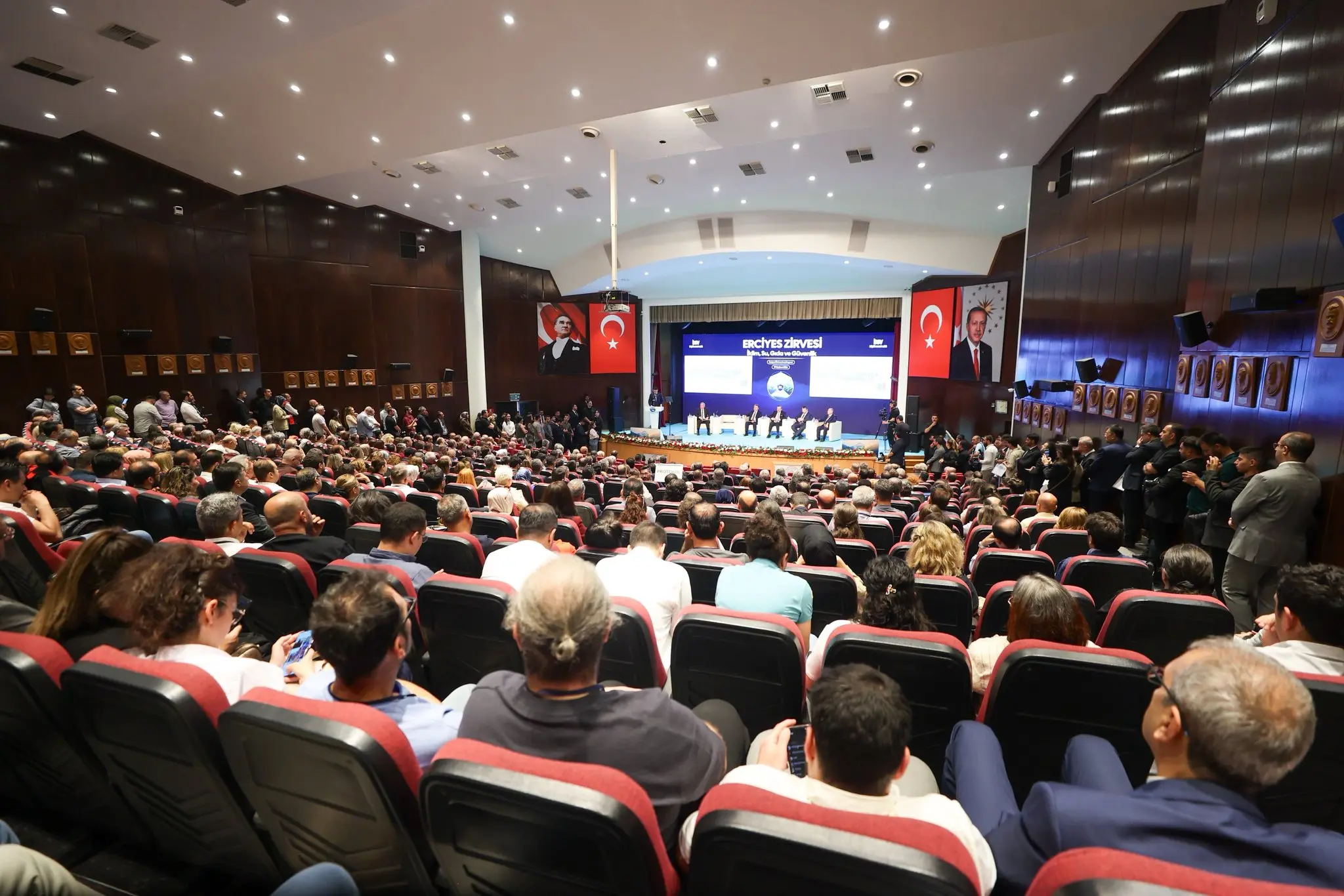 Kayseri'de Sürdürülebilirlik Zirvesi Gerçekleştirildi