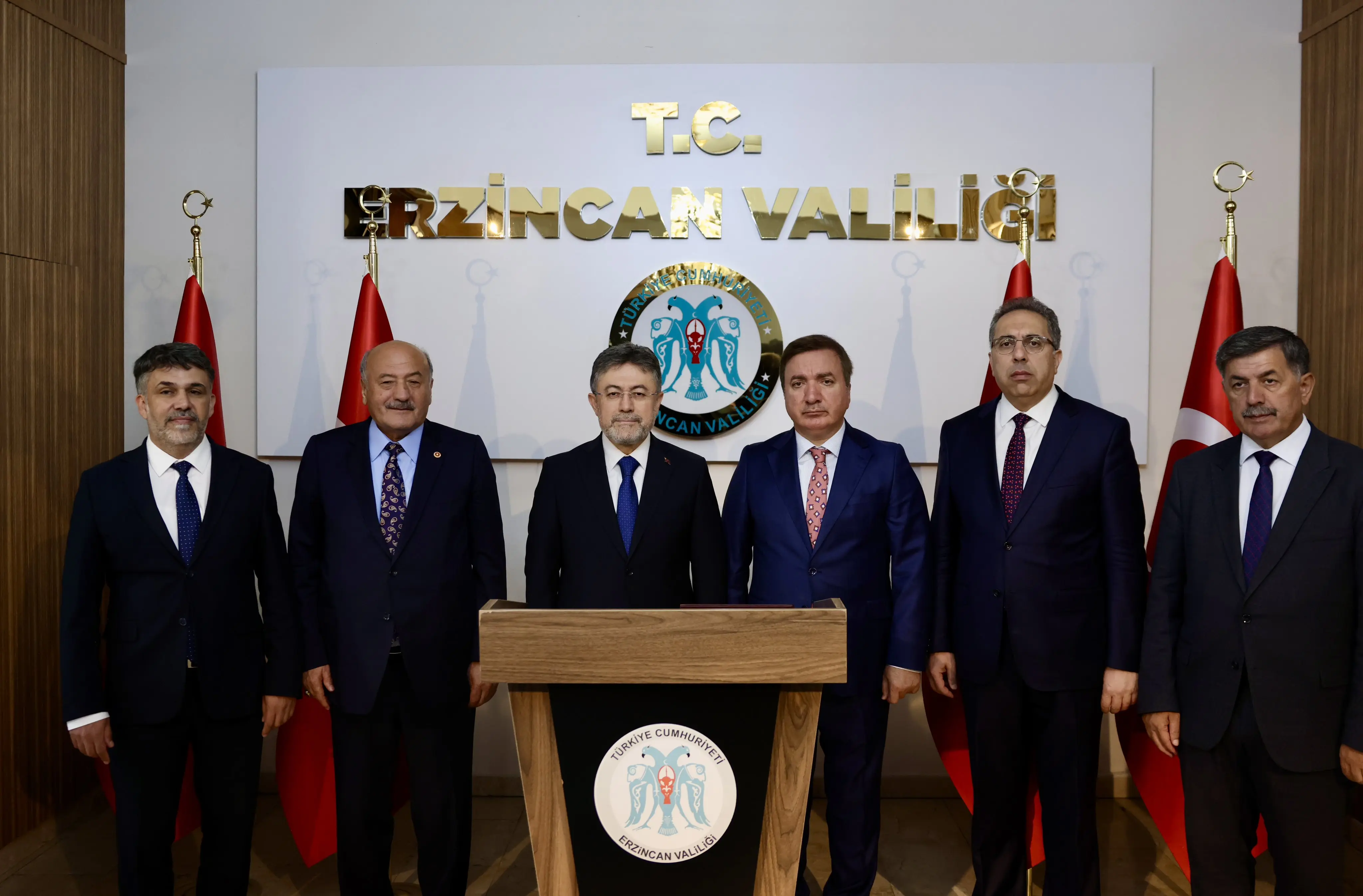 Bakan Yumaklı, Erzincan Valiliğini Ziyaret Etti