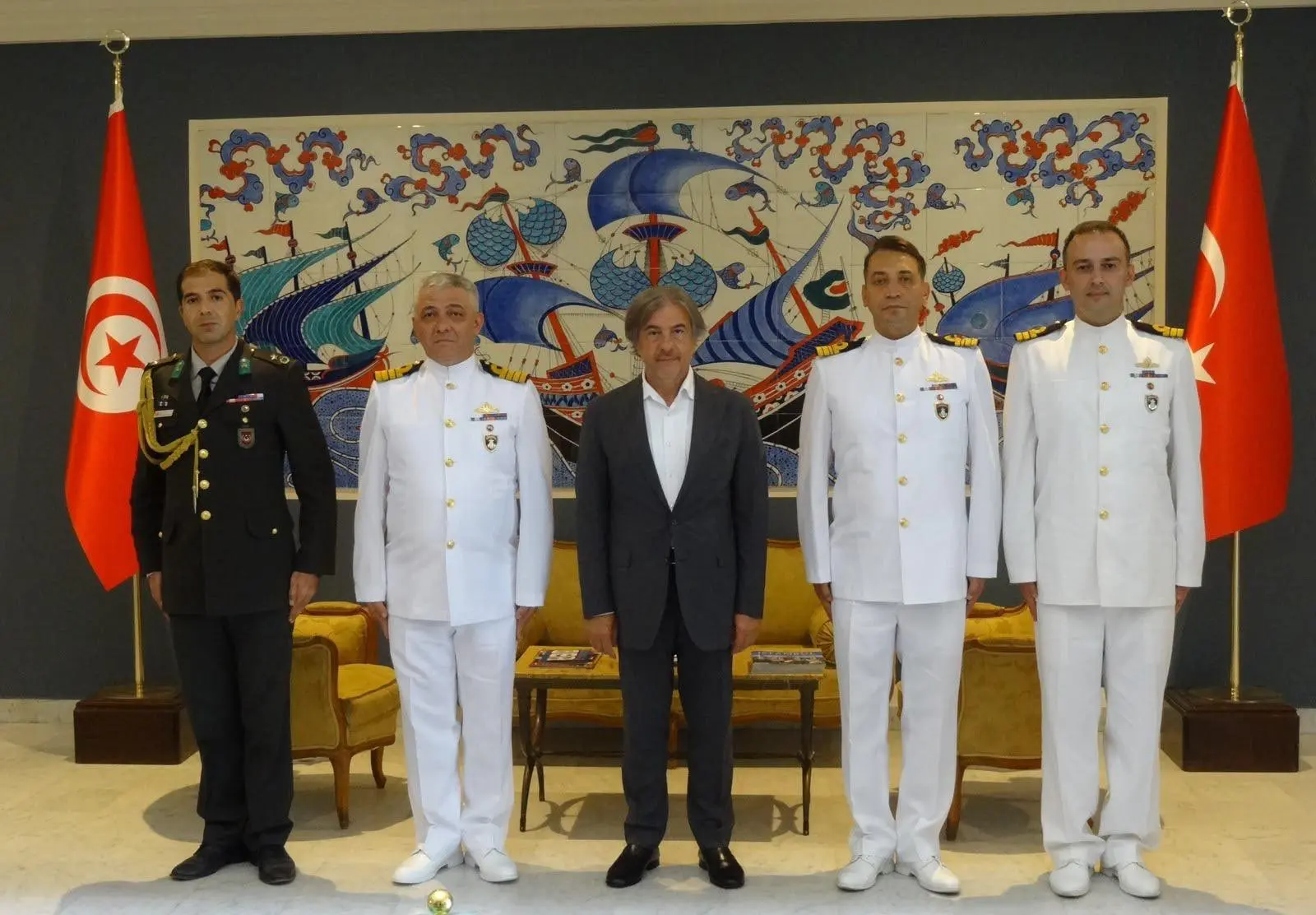TCG Gaziantep, Tunus'ta Diplomatik Temaslarda Bulundu