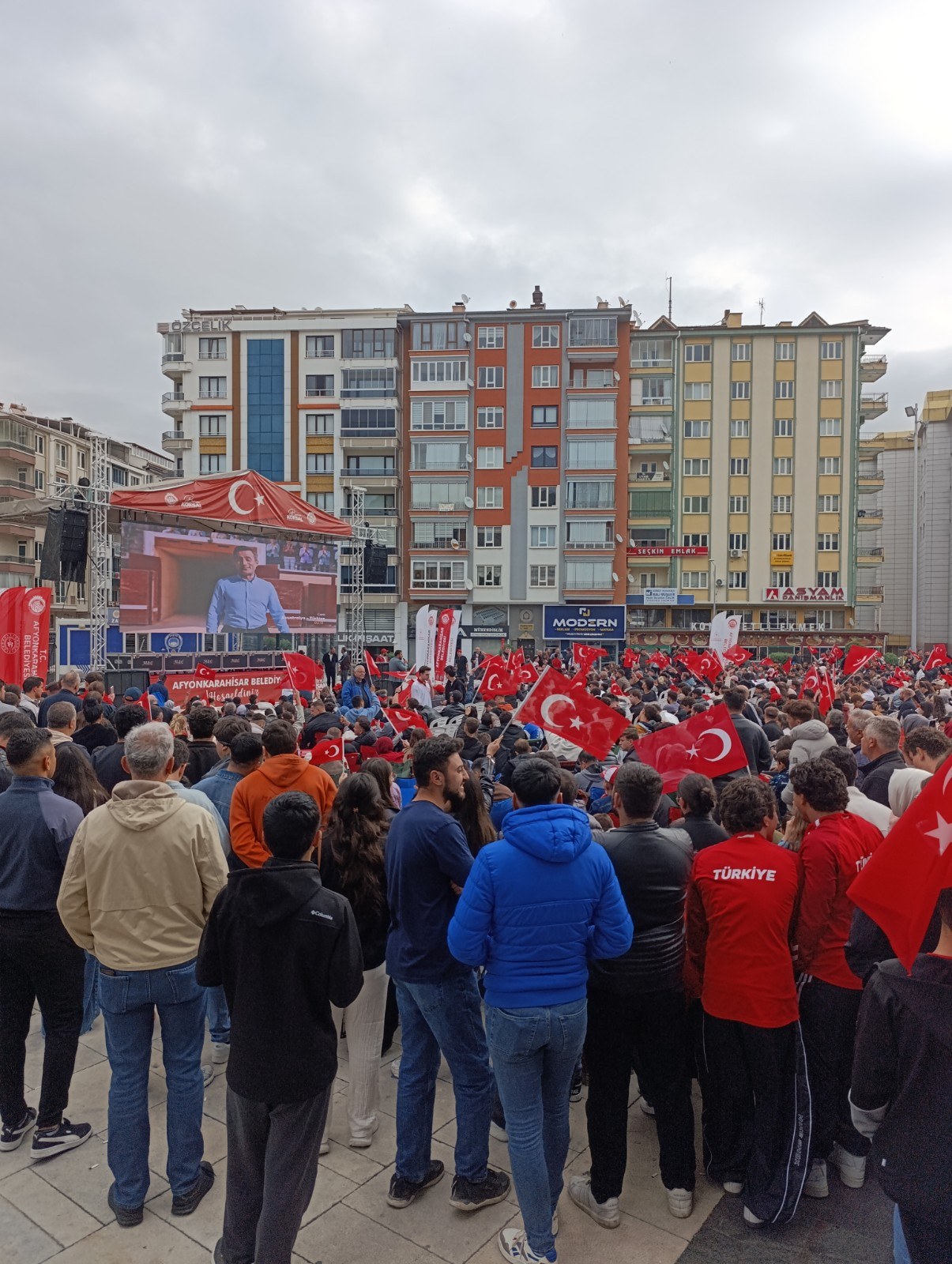 Afyonkarahisar'da Türkiye-Avusturya Maçı Coşkusu